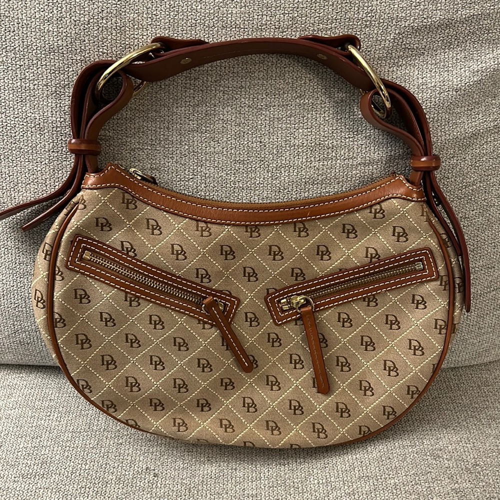 Dooney & Bourke small circle hobo